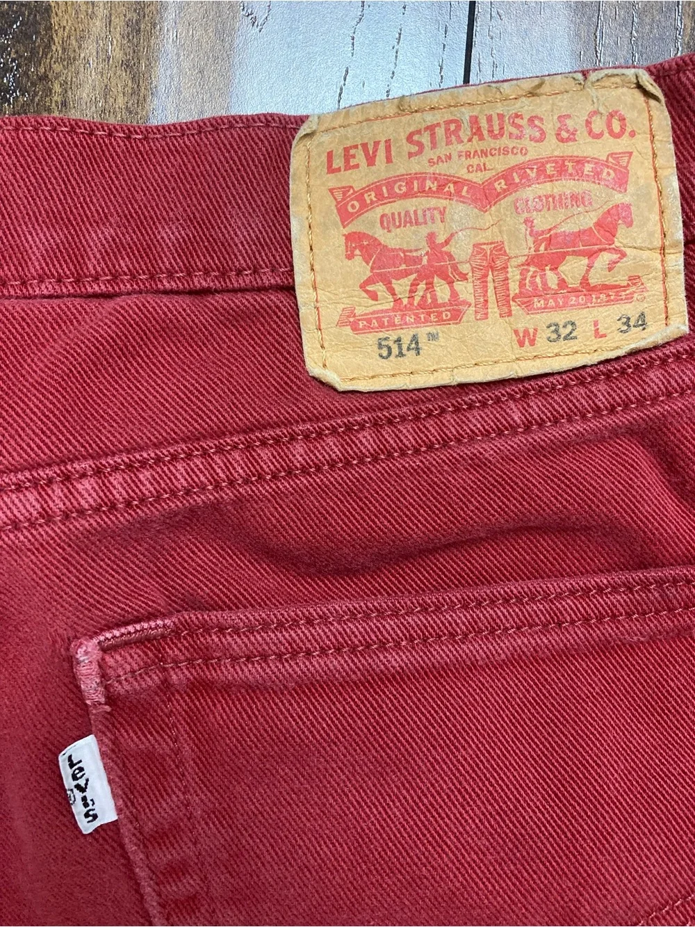 LEVI’S 514 Men’s Jeans Red Stretch Straight Leg White Tab Size 32 x 34